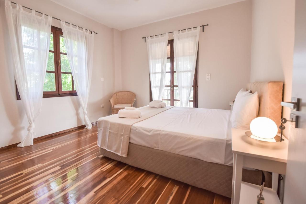 Alexandre Maison Beachfront Gialova Vacation Home Eksteriør bilde