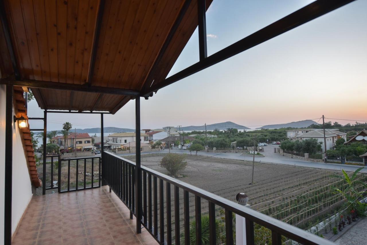 Alexandre Maison Beachfront Gialova Vacation Home Eksteriør bilde